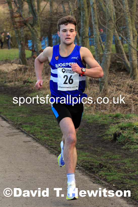 Senior men and veteran men over-40s NECAA Road Relay Champs., Hetton Lyons Park, Hetton le Hole, County Durham. Photo: David T. Hewitson/Sports for All Pics